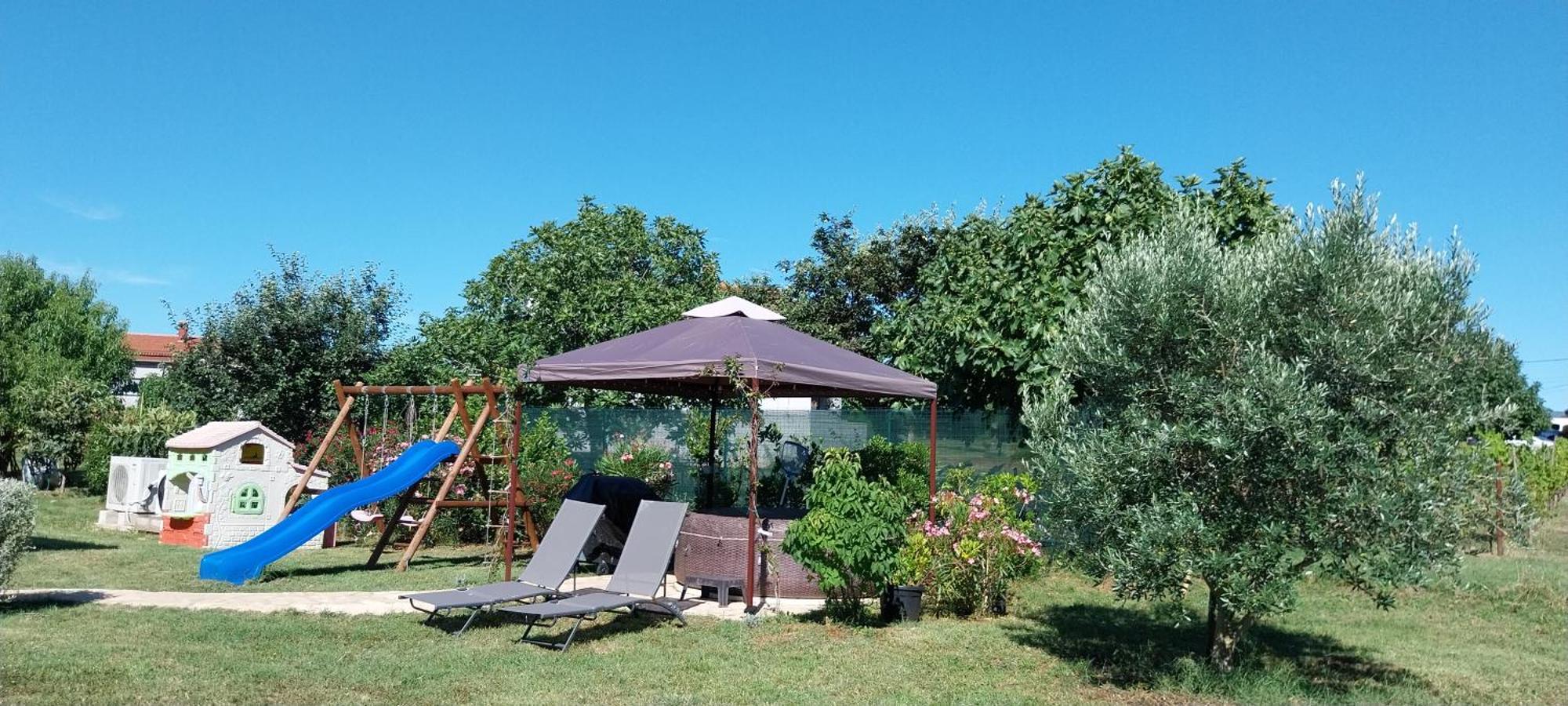 Vila Dubravka - Schoen Und Komfortabel Inmitten Von Olivenbaeumen Und Weinbergen Mit Whirlpool Valtura Kültér fotó